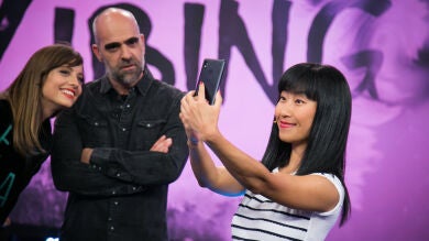 Yibing habla en 'El Hormiguero 3.0' sobre la obsesión de los retoques y el poder del maquillaje en China