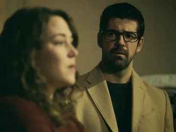 Jon, atónito al conocer que Susana tiene a su marido en estado de coma Jon, atónito al conocer que Susana tiene a su marido en estado de coma