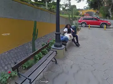 Una mujer 'pillada' en Google maps poniendo los cuernos a su esposo Una mujer 'pillada' en Google maps poniendo los cuernos a su esposo