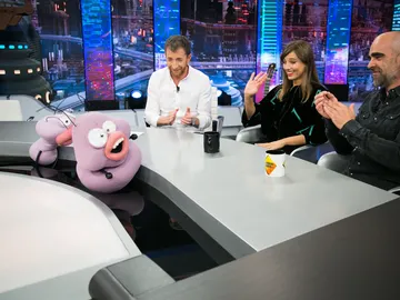 La divertida sección de Petancas y Barrancas en la que Michelle Jenner y Luis Tosar se intercambian los ojos La divertida sección de Petancas y Barrancas en la que Michelle Jenner y Luis Tosar se intercambian los ojos