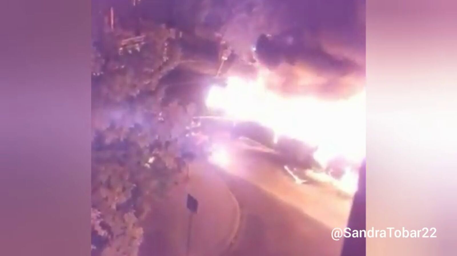 Un autobús se incendia por completo en Leganés sin registrarse heridos 