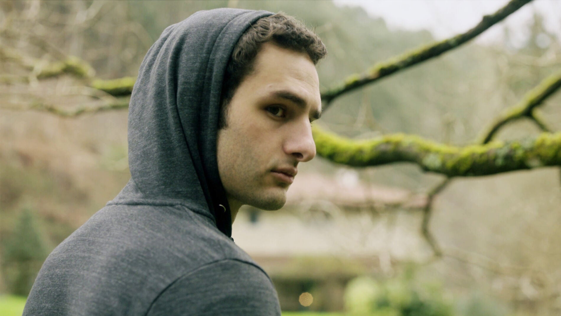 Javier desaf&iacute;a a Anne: "Espero que mantengas tu promesa"