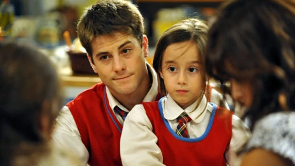 Luis Fernández y Priscilla Delgado en 'Los Protegidos' Priscilla Delgado dio vida a lucía en la serie