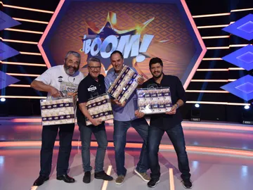 '¡Boom!' reconoce la entrega absoluta de 'Los Lobos' obsequiándoles con parte del dinero acumulado '¡Boom!' reconoce la entrega absoluta de 'Los Lobos' obsequiándoles con parte del dinero acumulado