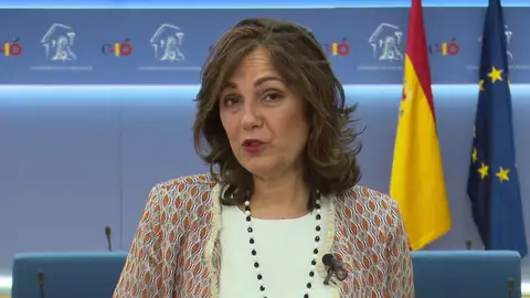 Beatriz Escudero tilda a Rufian de "machito perdonavidas" después de que éste le llamara "palmera" y le guiñara un ojo Beatriz Escudero tilda a Rufian de "machito perdonavidas" después de que éste le llamara "palmera" y le guiñara un ojo