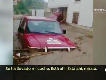 VÍDEO: Los angustiosos momentos de los vecinos atrapados en plena inundación: "Estamos encerrados, grábalo"