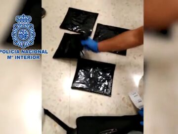 La Policía Nacional incauta más de tres kilos de cocaína en el aeropuerto Málaga - Costa del Sol