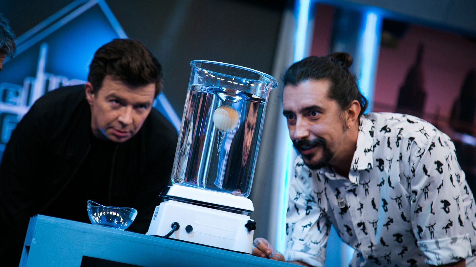 La ciencia completa de Marron con Rick Astley en 'El Hormiguero 3.0'