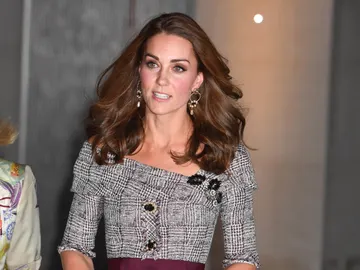 Kate Middleton, con un look muy Meghan Markle Kate Middleton, con un look muy Meghan Markle