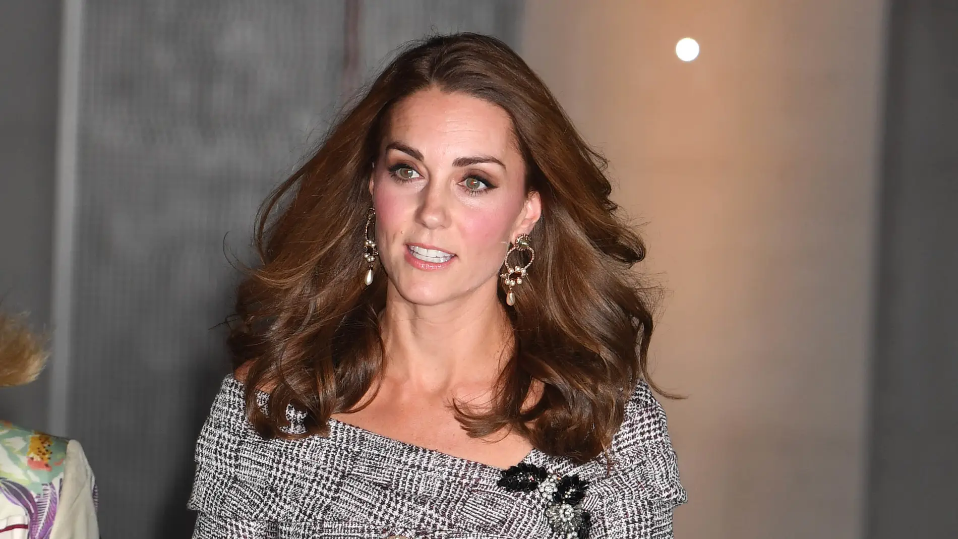 Kate Middleton, con un look muy Meghan Markle