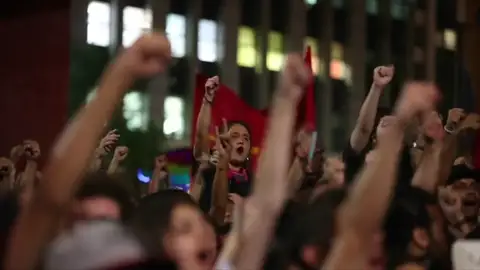 La derecha brasileña lidera el primer sondeo para segunda vuelta en Brasil La derecha brasileña lidera el primer sondeo para segunda vuelta en Brasil