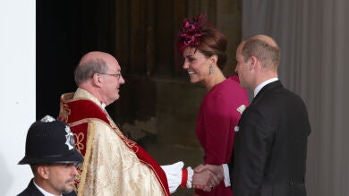 El favorecedor color del look de Kate Middleton en la boda de Eugenia de York