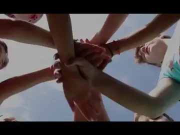 Pedro Sánchez felicita el 12 de Octubre a los españoles: "Somos tierra de acogida, solidaridad y cooperación" Pedro Sánchez felicita el 12 de Octubre a los españoles: "Somos tierra de acogida, solidaridad y cooperación"