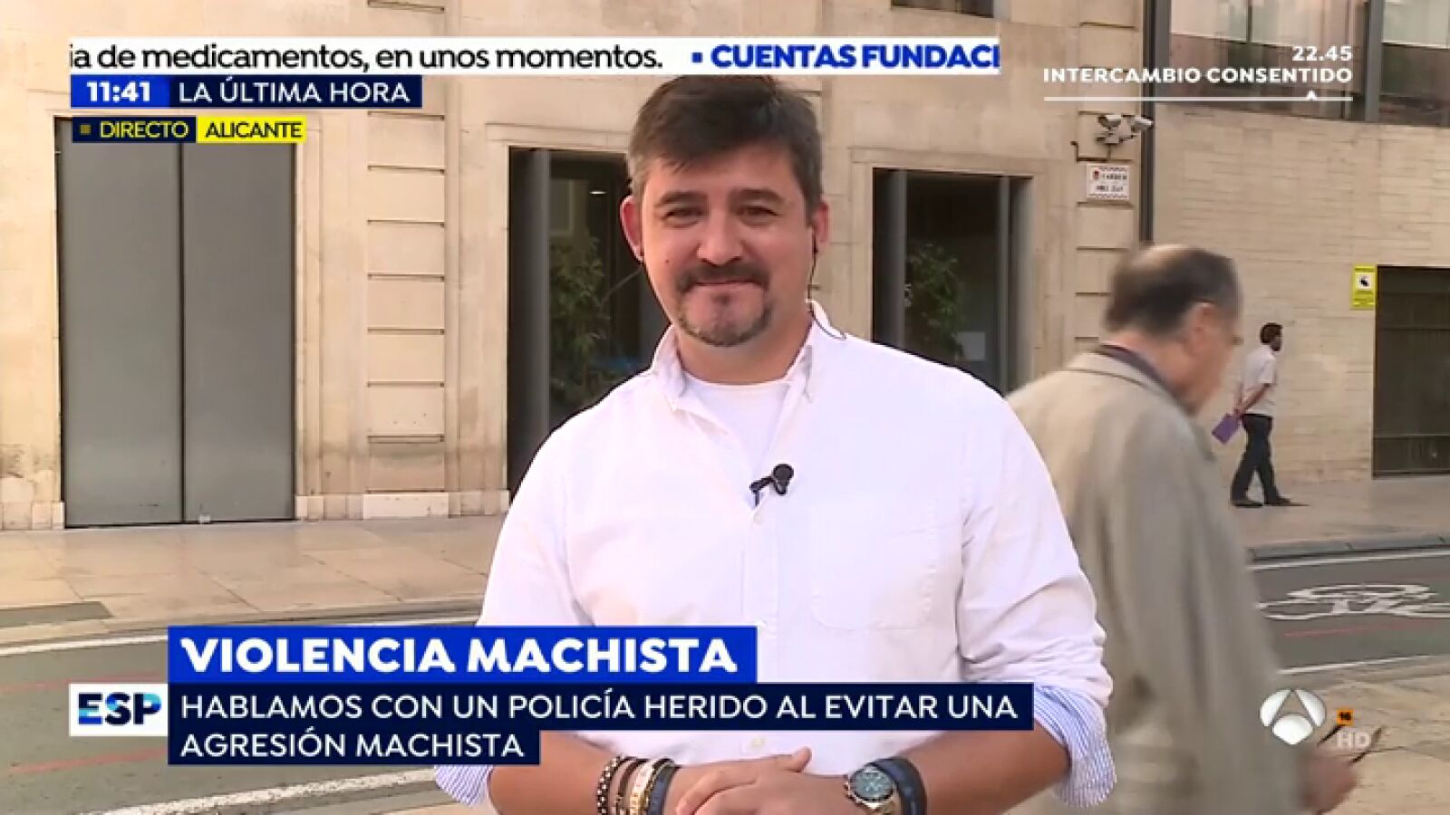 Un policía local de Alicante se convierte en héroe tras ser agredido cuando intentaba frenar a un hombre que pegaba a su mujer