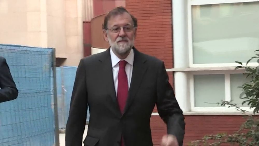 Rajoy empieza a trabajar en el Registro Mercantil de Madrid