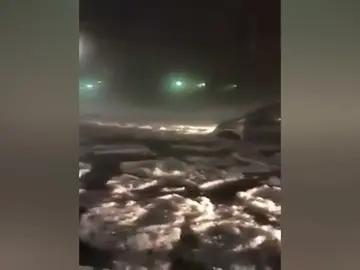 Una fuerte tromba de granizo colapsa algunas calles de Roma Una fuerte tromba de granizo colapsa algunas calles de Roma