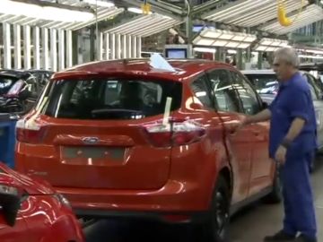 Ford anuncia despidos en su fábrica de Valencia
