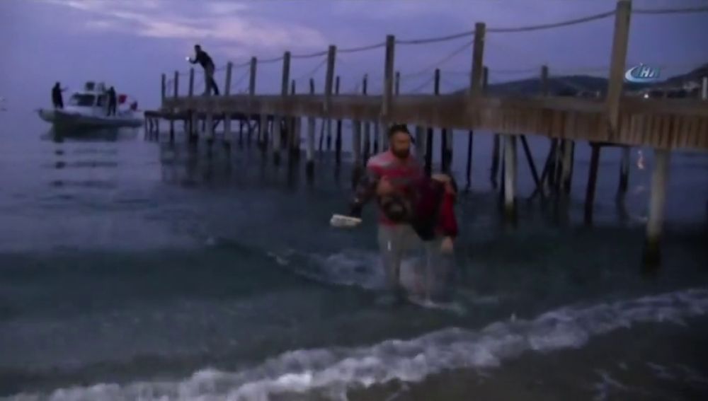 Dos niños mueren ahogados frente a las costas de Turquía