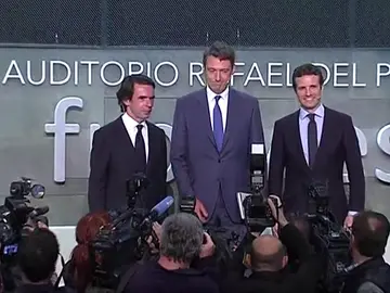 Plena coincidencia entre Aznar y Pablo Casado en que hay que refundar el partido Plena coincidencia entre Aznar y Pablo Casado en que hay que refundar el partido