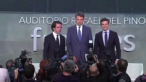 Plena coincidencia entre Aznar y Pablo Casado en que hay que refundar el partido Plena coincidencia entre Aznar y Pablo Casado en que hay que refundar el partido