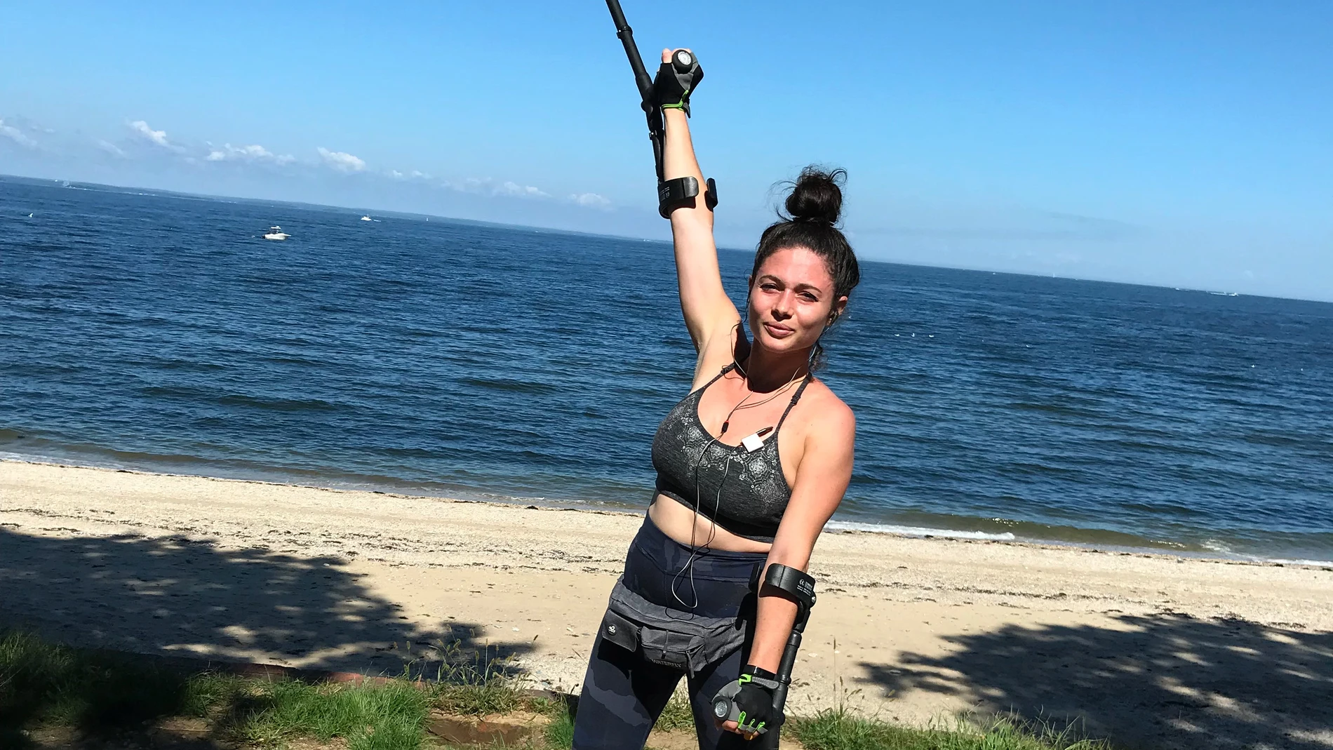 La joven se prepara para correr la maratón La joven se prepara para correr la maratón