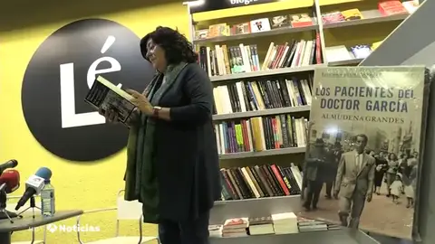 Almudena Grandes, Premio Nacional de Narrativa por su novela 'Los pacientes del doctor García' Almudena Grandes, Premio Nacional de Narrativa por su novela 'Los pacientes del doctor García'