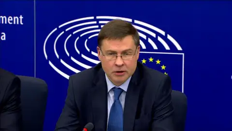 La Comisión Europea rechaza el presupuesto de Italia para 2019 La Comisión Europea rechaza el presupuesto de Italia para 2019