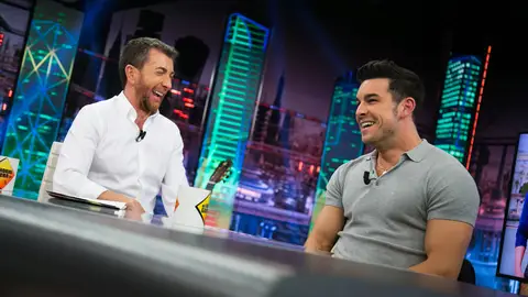Pablo Motos descubre en 'El Hormiguero 3.0' la razón del gran pique entre Mario y Óscar Casas Pablo Motos descubre en 'El Hormiguero 3.0' la razón del gran pique entre Mario y Óscar Casas