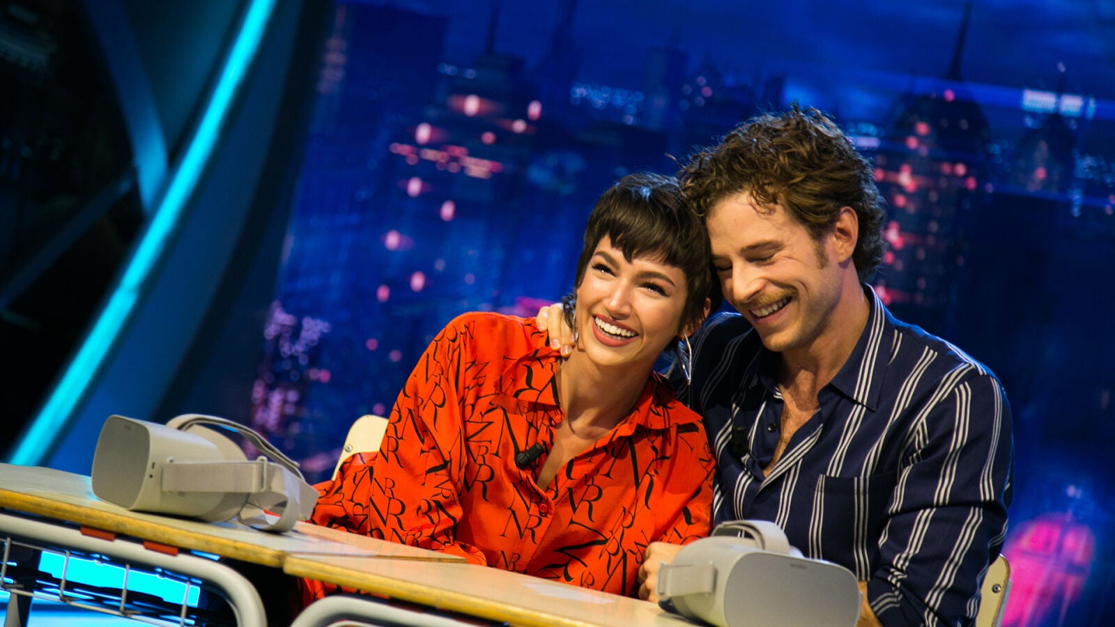 Las lágrimas de Úrsula Corberó y la emoción de Álvaro Cervantes, protagonistas de 'El Hormiguero 3.0'