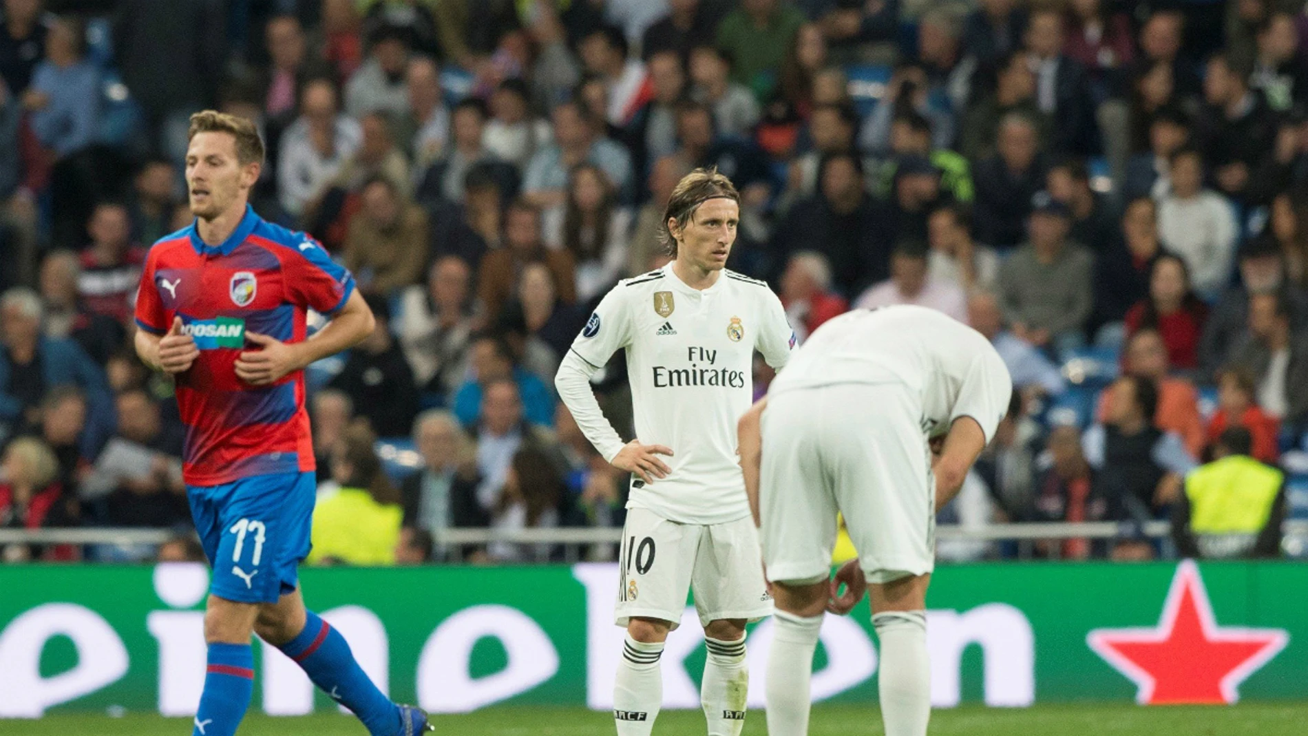 Modric, con cara de circunstancias Modric, con cara de circunstancias