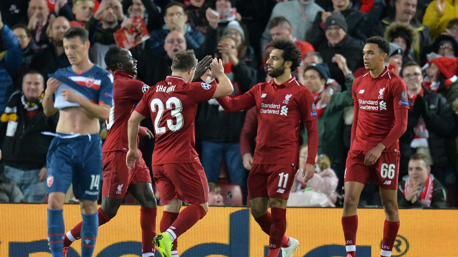 Shaqiri, Mané y Salah celebran un gol ante el Estrella Roja Shaqiri, Mané y Salah celebran un gol ante el Estrella Roja