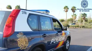Imagen de archivo de un coche de la Policía Nacional Imagen de archivo de un coche de la Policía Nacional