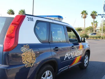 Imagen de archivo de un coche de la Policía Nacional Imagen de archivo de un coche de la Policía Nacional