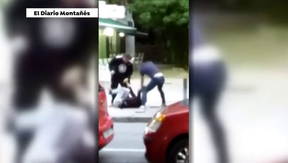 Graban la brutal paliza a un hombre en Torrelavega