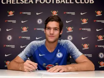 Marcos Alonso renueva con el Chelsea hasta 2023 Marcos Alonso renueva con el Chelsea hasta 2023