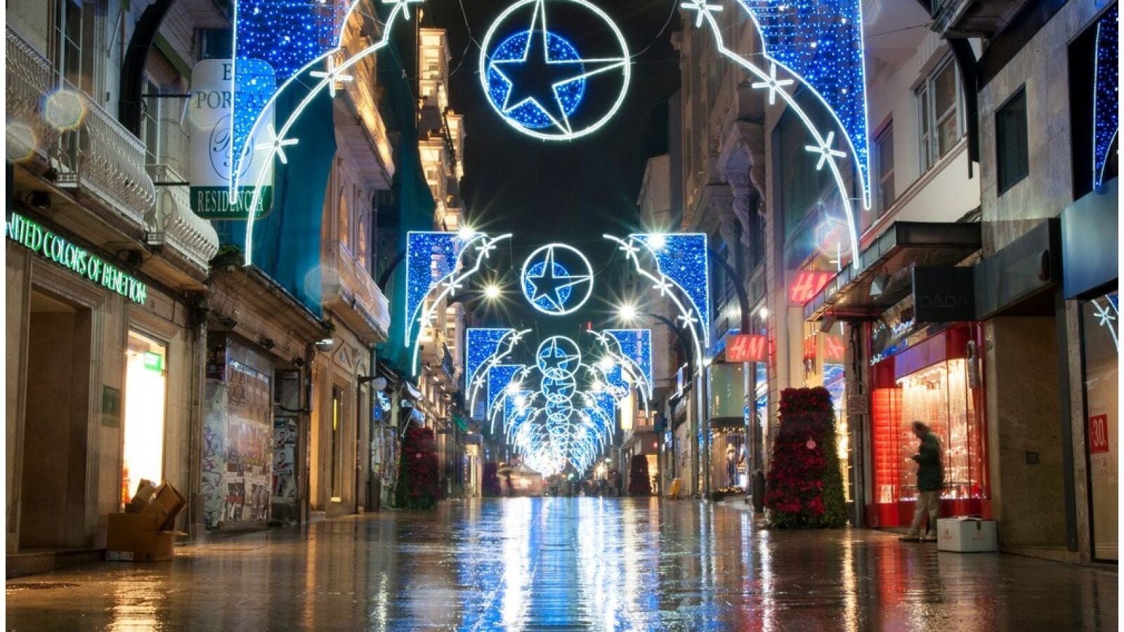 Ya está aquí la Navidad en muchas ciudades españolas y los supermercados