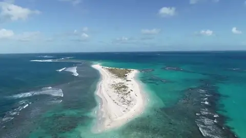 El huracán Walaka se traga una isla de Hawai muy rica ecológicamente El huracán Walaka se traga una isla de Hawai muy rica ecológicamente