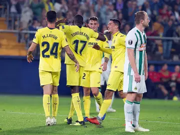Los jugadores del Villarreal celebran un gol ante el Rapid de Viena Los jugadores del Villarreal celebran un gol ante el Rapid de Viena