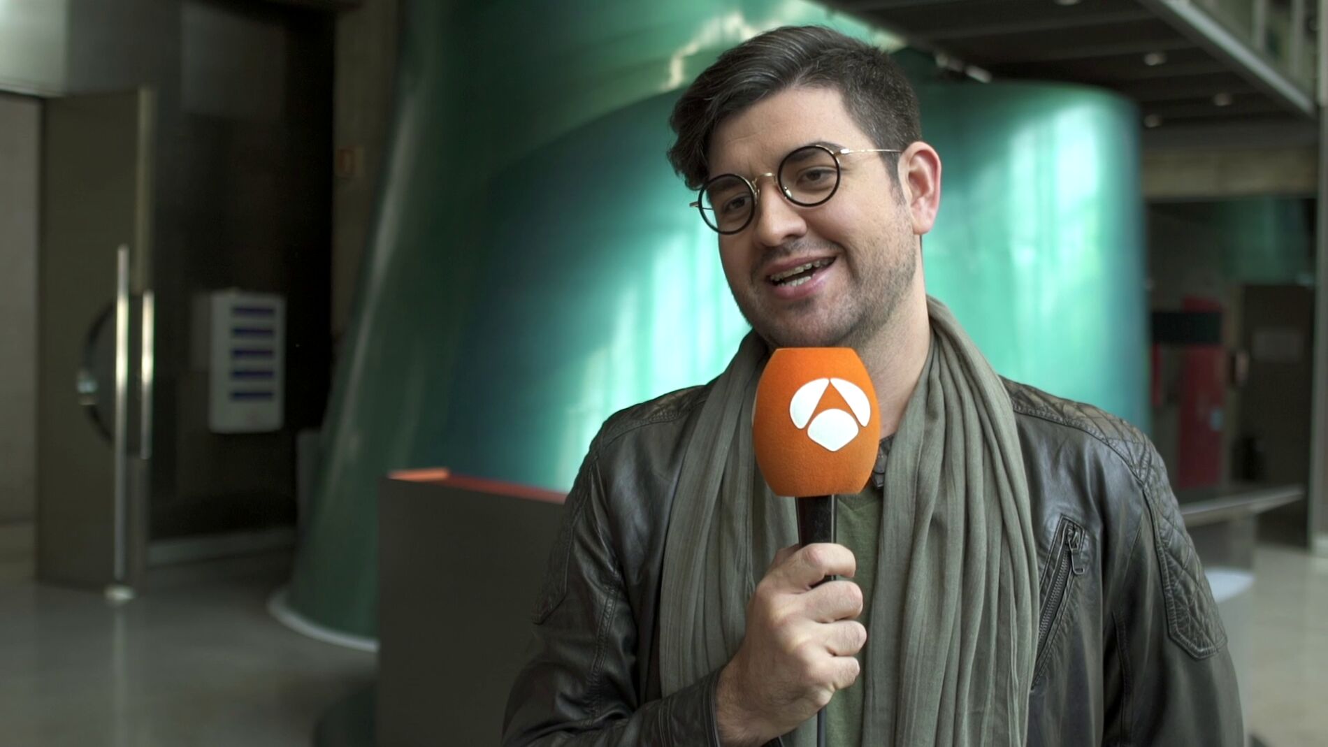 Manu S&aacute;nchez: "Mi objetivo al imitar a MC Hammer es terminar vivo"