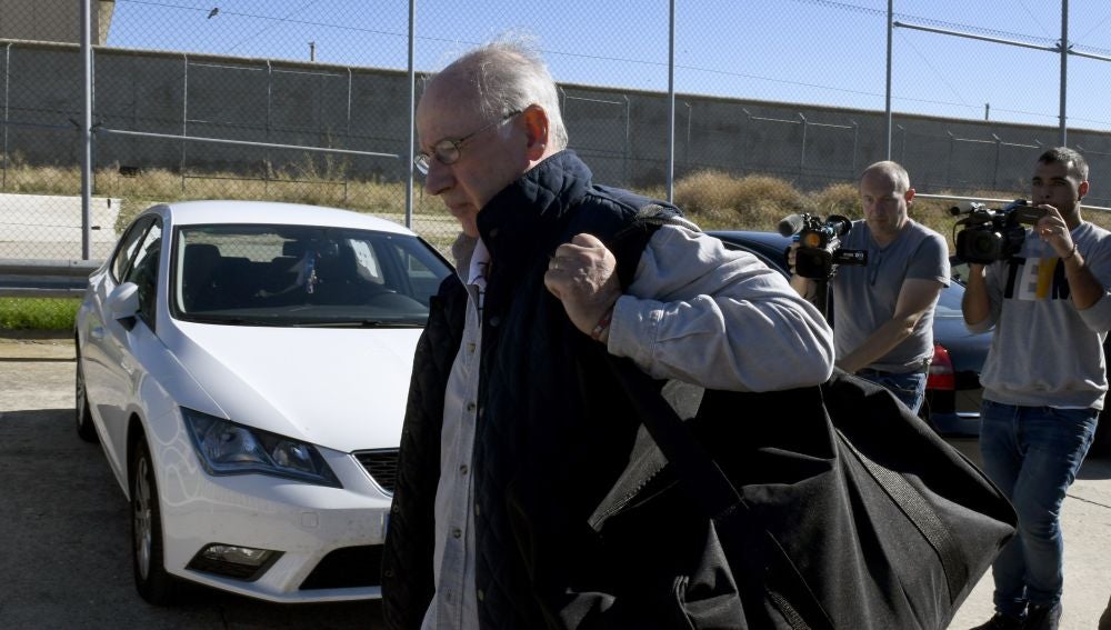 El exvicepresidente del Gobierno Rodrigo Rato a su llegada a la prisión madrileña de Soto del Real 