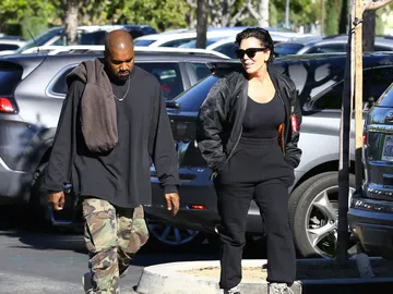 Kanye West y Kris Jenner Kanye West y Kris Jenner