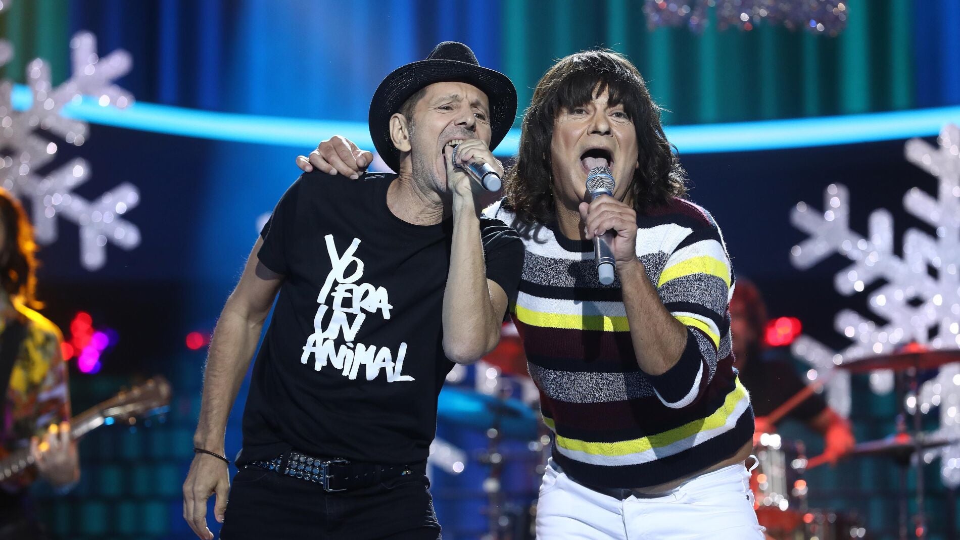 Jos&eacute; Corbacho y Alejo Stivel nos hacen bailar un &lsquo;Rock and roll en la plaza del pueblo&rsquo; como Tequila