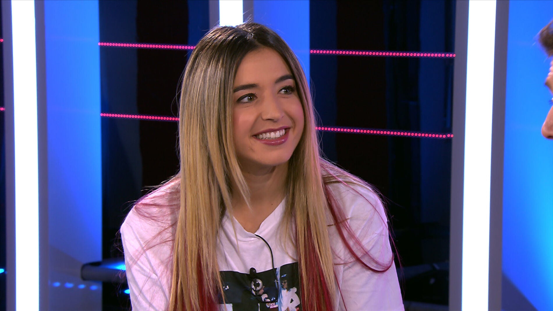 &iquest;A qui&eacute;n le dedica Mimi la canci&oacute;n de &lsquo;El anillo&rsquo;?