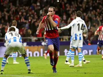 Diego Godín celebra un gol Diego Godín celebra un gol