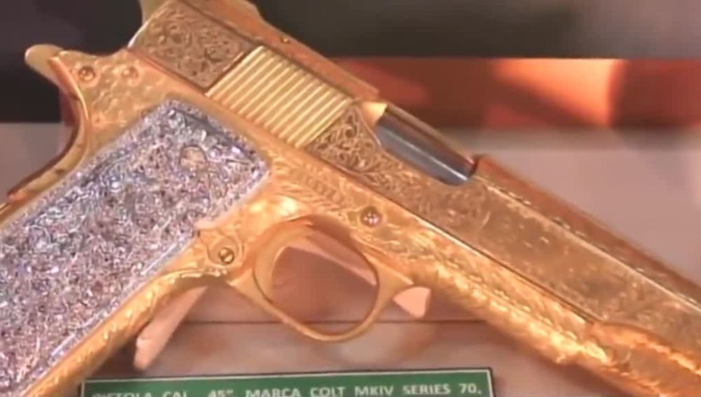 Pistola de una narcotraficante mexicano