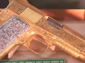 Pistola de una narcotraficante mexicano Pistola de una narcotraficante mexicano