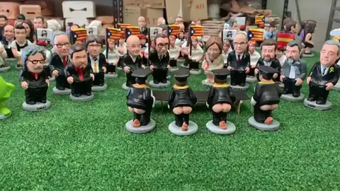 Torra, Sánchez y los políticos independentistas encarcelados, entre los protagonistas de los 'caganers' de esta Navidad Torra, Sánchez y los políticos independentistas encarcelados, entre los protagonistas de los 'caganers' de esta Navidad