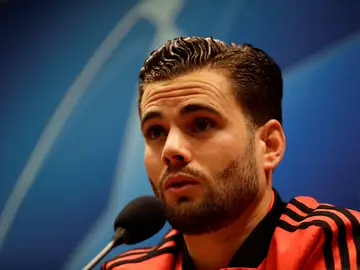 Nacho comparece ante los medios Nacho comparece ante los medios
