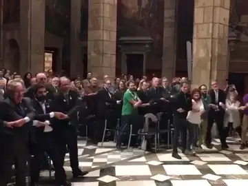 El comentado vídeo de Torra cantando y bailando que ha provocado la mofa en Twitter El comentado vídeo de Torra cantando y bailando que ha provocado la mofa en Twitter