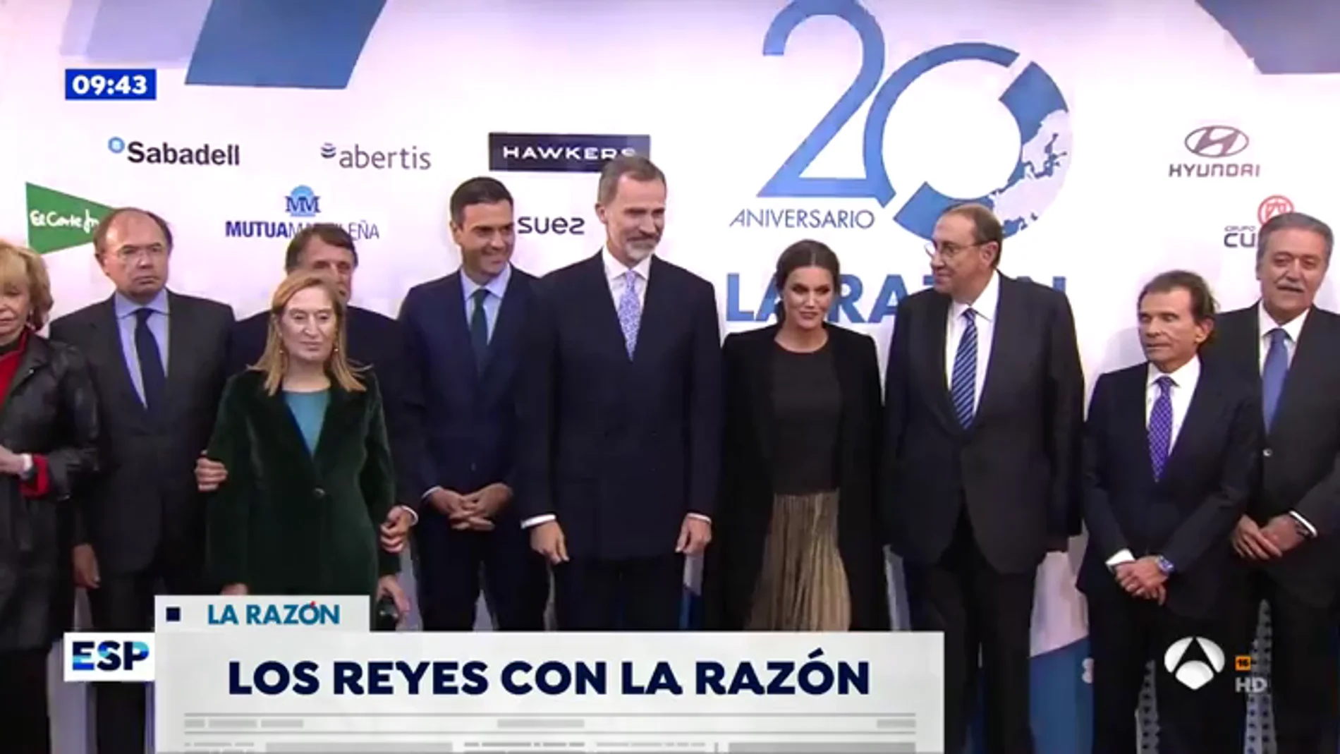 'La Razón' celebra su 20 aniversario con una fiesta a la que acudieron los Reyes y representantes de la clase política